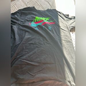 nike air graphic tee.